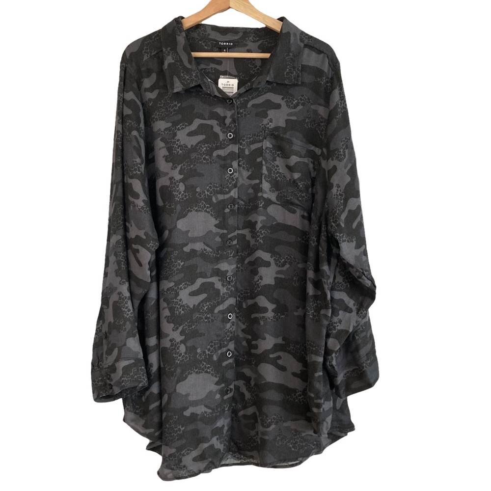 Torrid NWT Pocket Tunic Button Down Soft Brushed Black and Grey Camo Shirt - Picture 2 of 15
